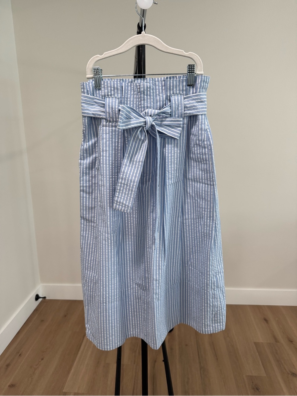 NWT Club Monaco Dilys Striped Tie-Waist Midi Skirt, Blue and White